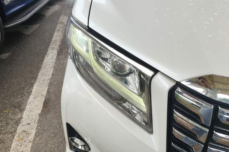 Used Toyota Alphard 2018 3.5L Prestige Edition Right Front Headlight
