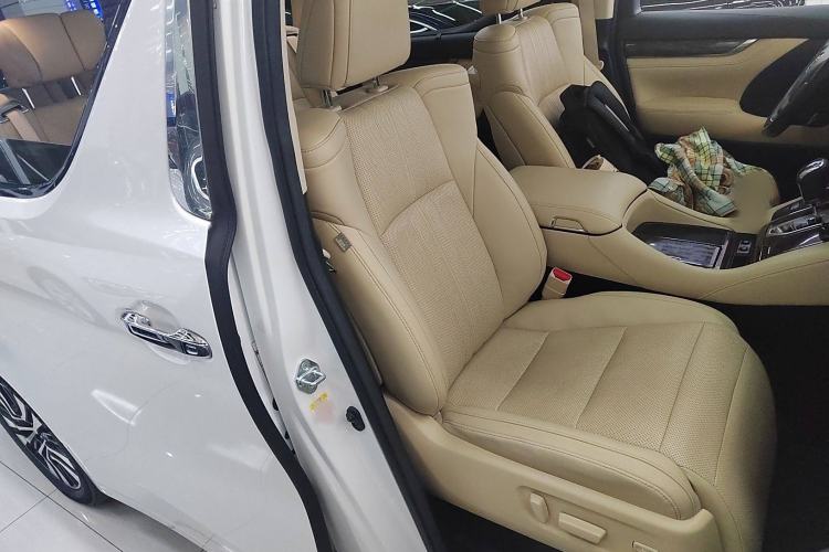 Used Toyota Alphard 2018 Revised Version 3.5L Premium Edition Right Front Seat
