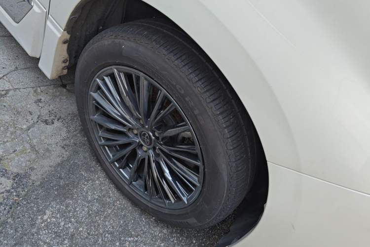 Used Toyota Alphard 2018 Revised Version 3.5L Luxury Edition Right Front Wheel Hub