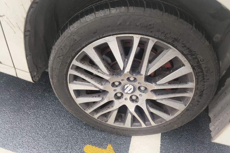 Used Toyota Alphard 2018 3.5L Prestige Edition Right Front Wheel Hub