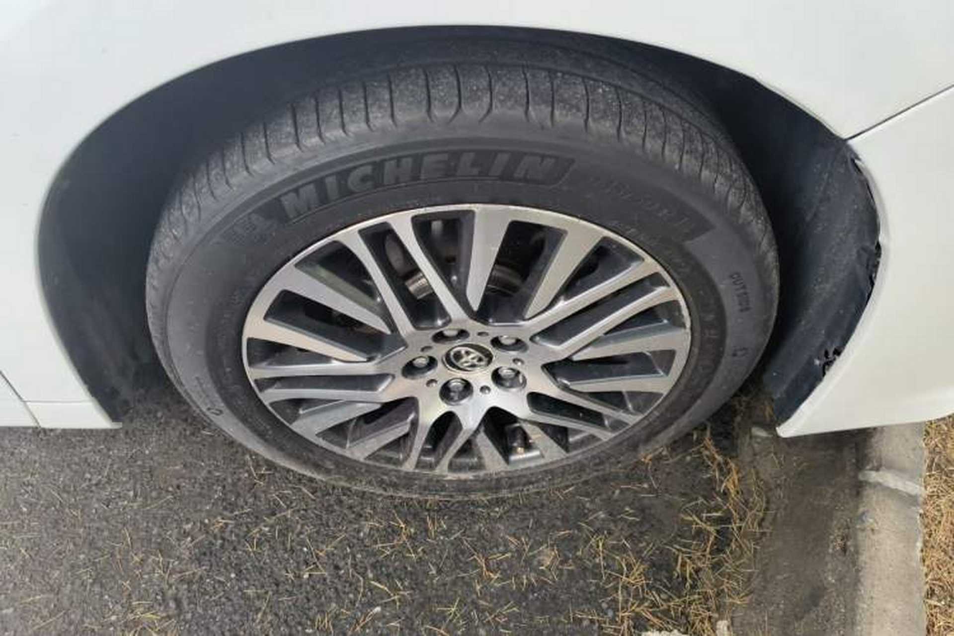 Used Toyota Alphard 2018 3.5L Luxury Edition Right Front Wheel Hub