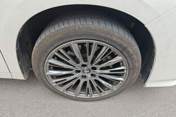 Used Toyota Alphard 2018 3.5L Prestige Edition Right Front Wheel Hub