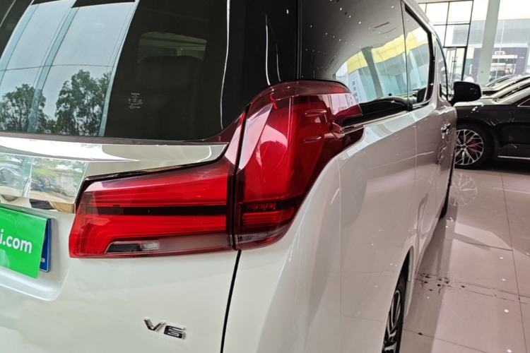 Used Toyota Alphard 2018 Revised Version 3.5L Premium Edition Right Rear Taillight