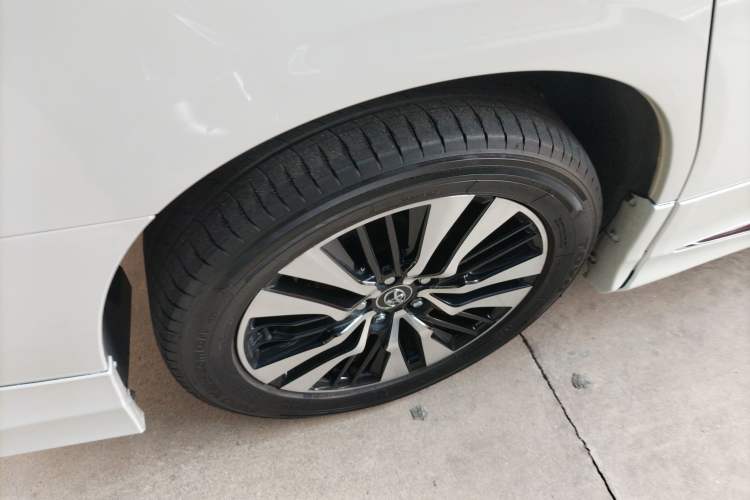 Used Toyota Alphard 2018 Revised Version 3.5L Luxury Edition Right Rear Wheel Hub