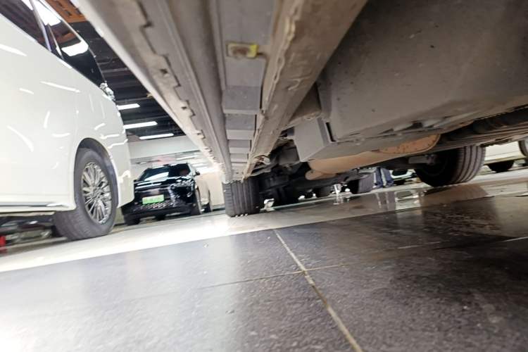 Used Toyota Alphard 2018 Revised Version 3.5L Premium Edition Right Side Sill