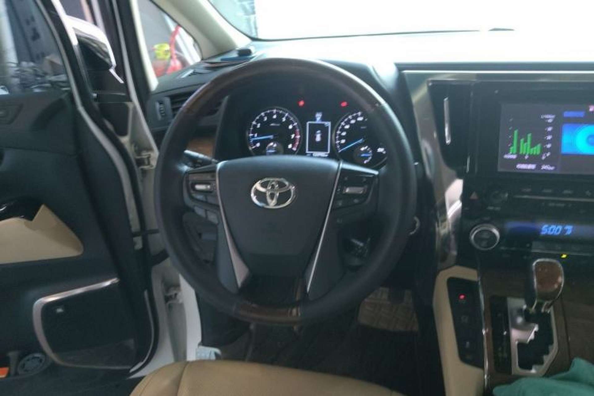 Used Toyota Alphard 2018 Revised Version 3.5L Premium Edition Steering Wheel