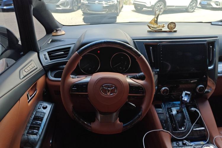 Used Toyota Alphard 2018 Revised Version 3.5L Luxury Edition Steering Wheel