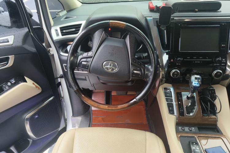Used Toyota Alphard 2018 3.5L Prestige Edition Steering Wheel