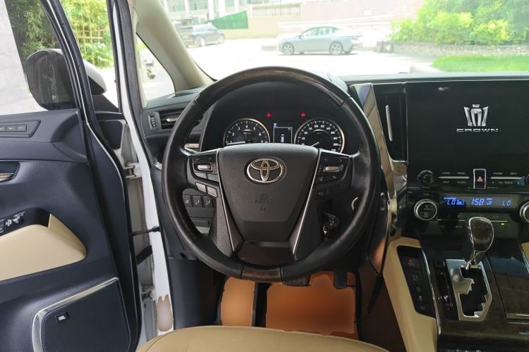 Used Toyota Alphard 2018 Revised Version 3.5L Premium Edition Steering Wheel