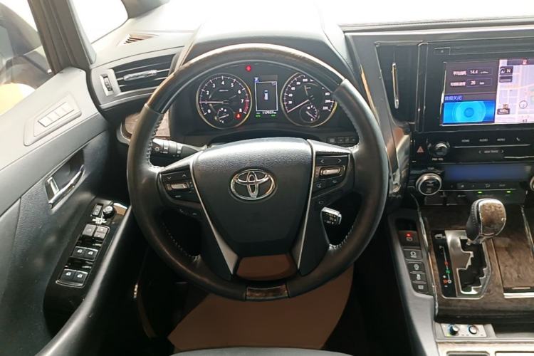 Used Toyota Alphard 2018 Revised Version 3.5L Premium Edition Steering Wheel
