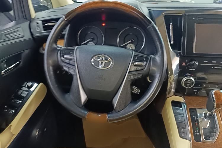 Used Toyota Alphard 2018 3.5L Prestige Edition Steering Wheel