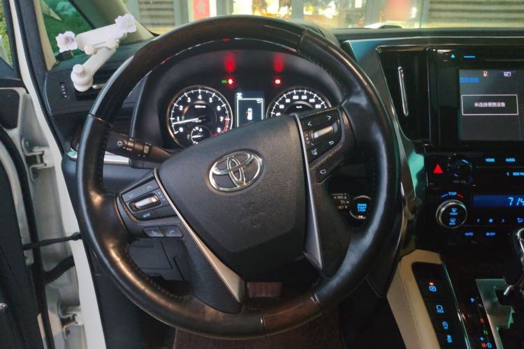 Used Toyota Alphard 2018 Revised Version 3.5L Luxury Edition Steering Wheel
