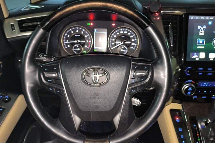 Used Toyota Alphard 2018 Revised Version 3.5L Premium Edition Steering Wheel