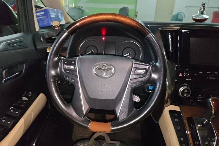 Used Toyota Alphard 2018 3.5L Prestige Edition Steering Wheel