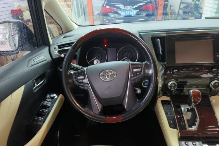 Used Toyota Alphard 2018 3.5L Luxury Edition Steering Wheel