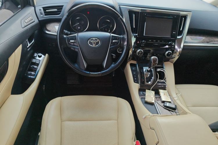 Used Toyota Alphard 2018 Revised Version 3.5L Premium Edition Steering Wheel