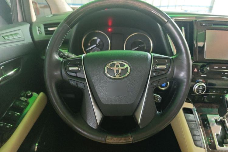 Used Toyota Alphard 2018 Revised Version 3.5L Premium Edition Steering Wheel