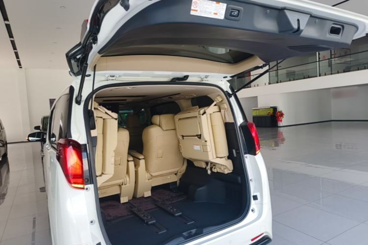 Used Toyota Alphard 2018 Revised Version 3.5L Premium Edition Trunk
