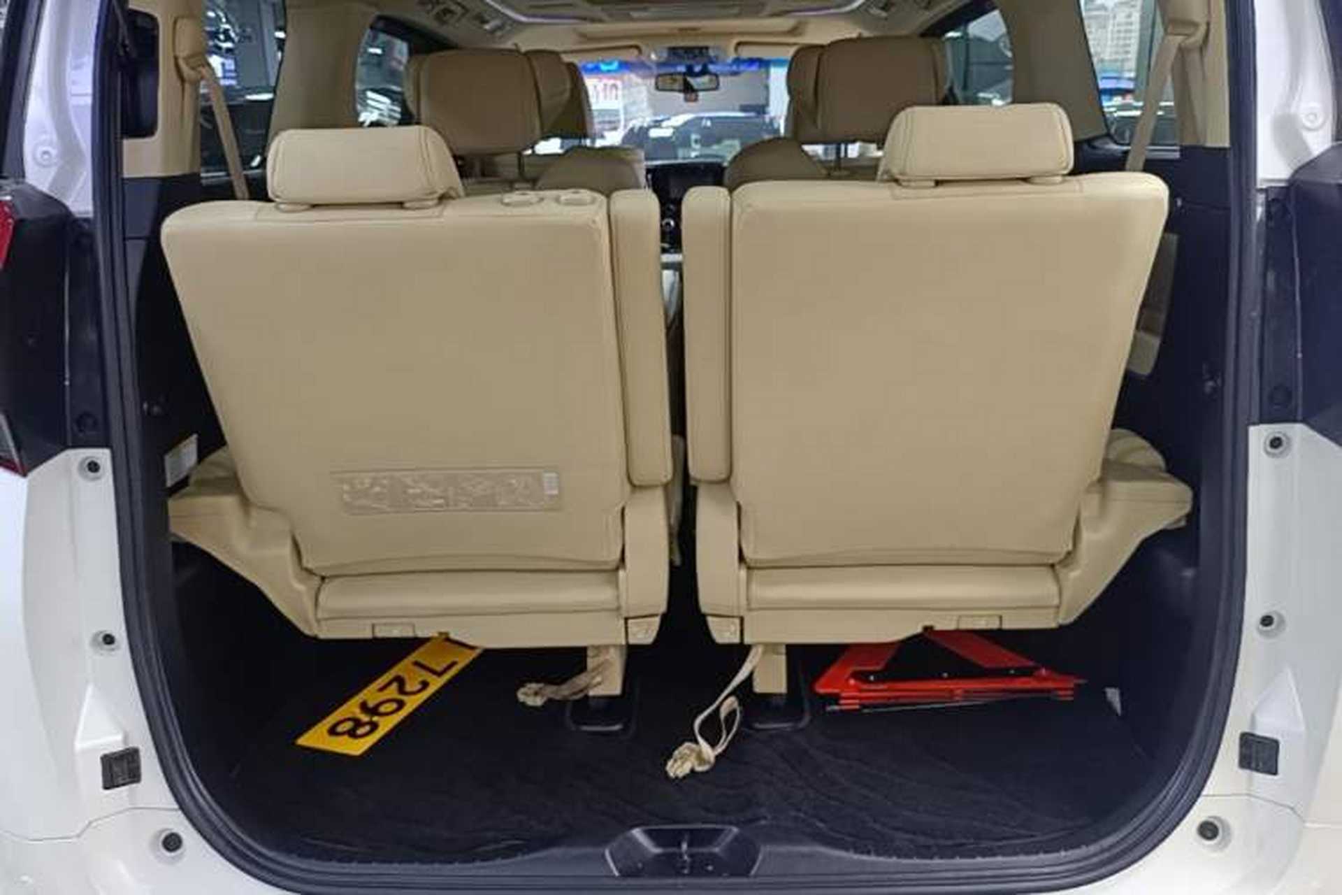 Used Toyota Alphard 2018 3.5L Prestige Edition Trunk