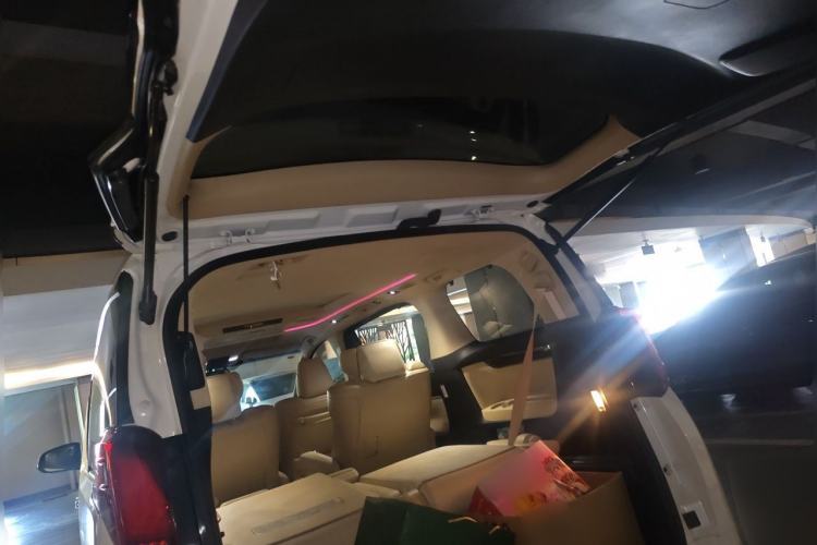 Used Toyota Alphard 2018 Revised Version 3.5L Luxury Edition Trunk