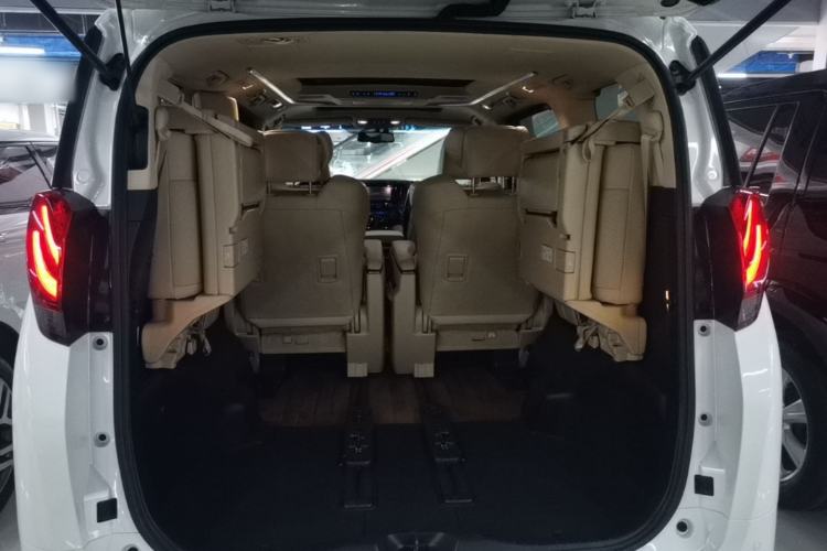 Used Toyota Alphard 2018 3.5L Prestige Edition Trunk