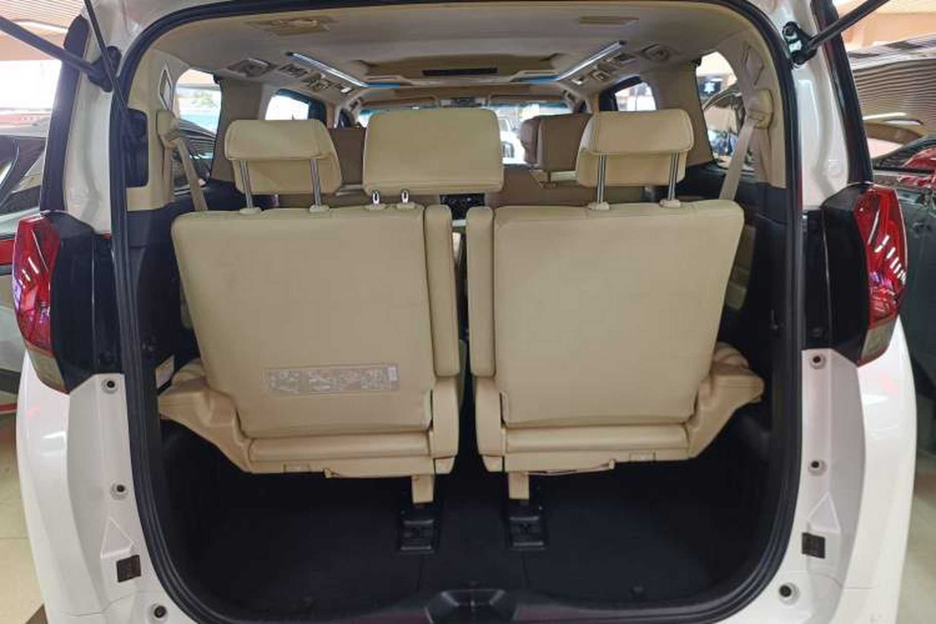 Used Toyota Alphard 2018 3.5L Prestige Edition Trunk