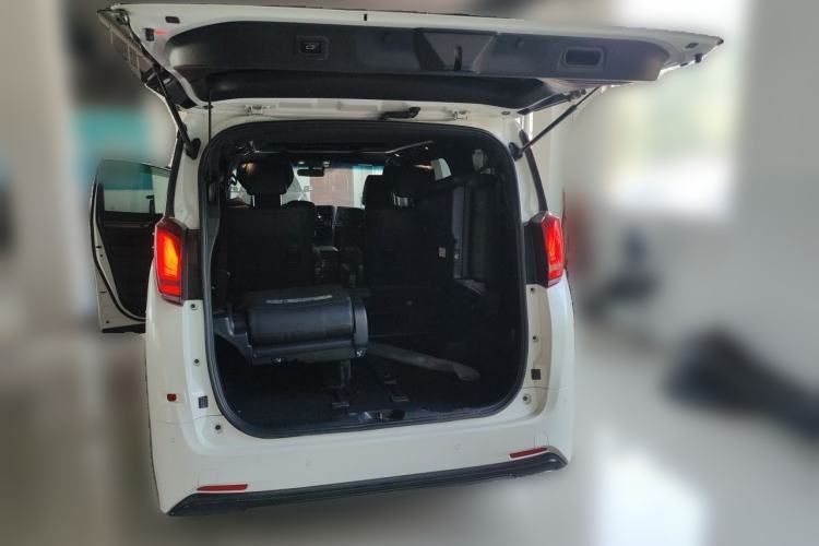 Used Toyota Alphard 2018 Revised Version 3.5L Premium Edition Trunk