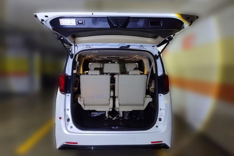Used Toyota Alphard 2018 Revised Version 3.5L Premium Edition Trunk