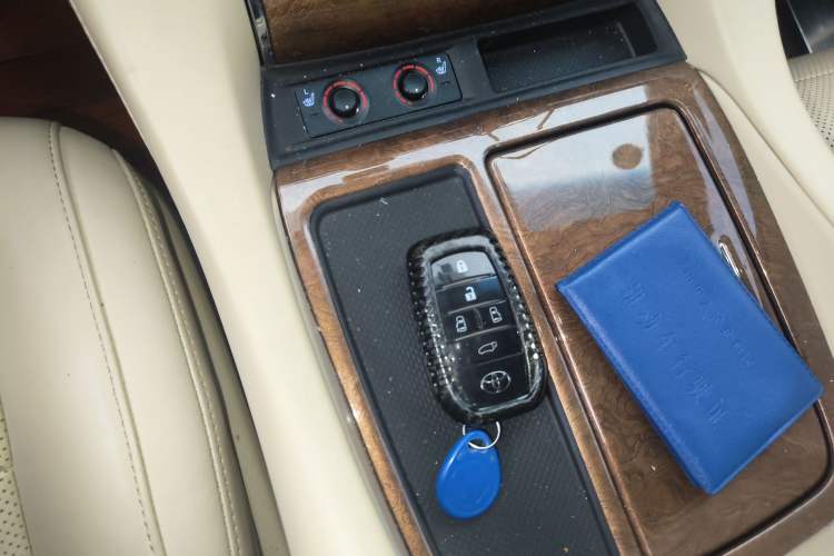 Used Toyota Alphard 2018 3.5L Prestige Edition Vehicle Key
