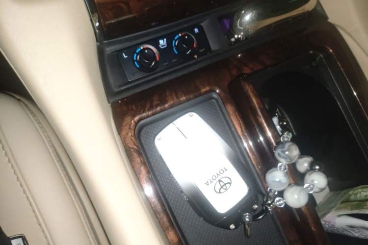 Used Toyota Alphard 2018 Revised Version 3.5L Luxury Edition Vehicle Key