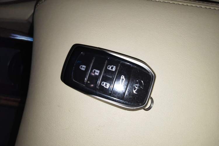 Used Toyota Alphard 2018 3.5L Prestige Edition Vehicle Key