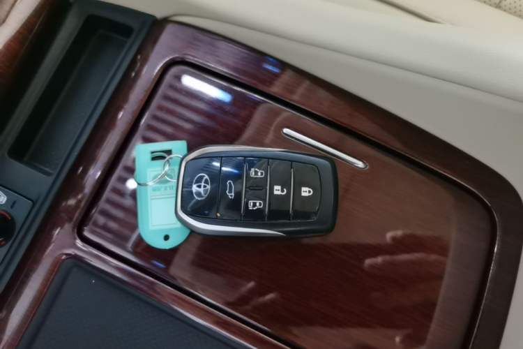 Used Toyota Alphard 2018 3.5L Luxury Edition Vehicle Key
