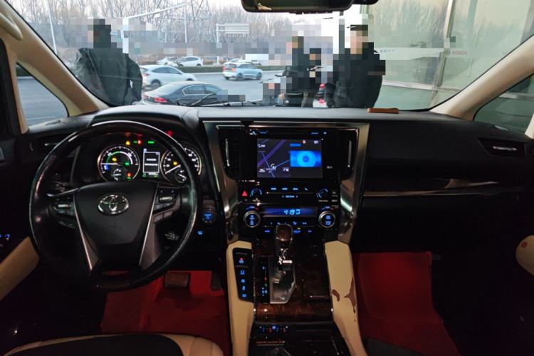 Used Toyota Alphard 2019 Dual-Engine 2.5L Luxury Edition Center Console