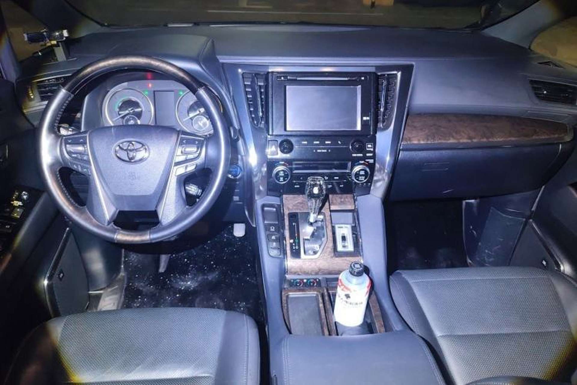 Used Toyota Alphard 2019 Dual-Engine 2.5L Prestige Edition Center Console