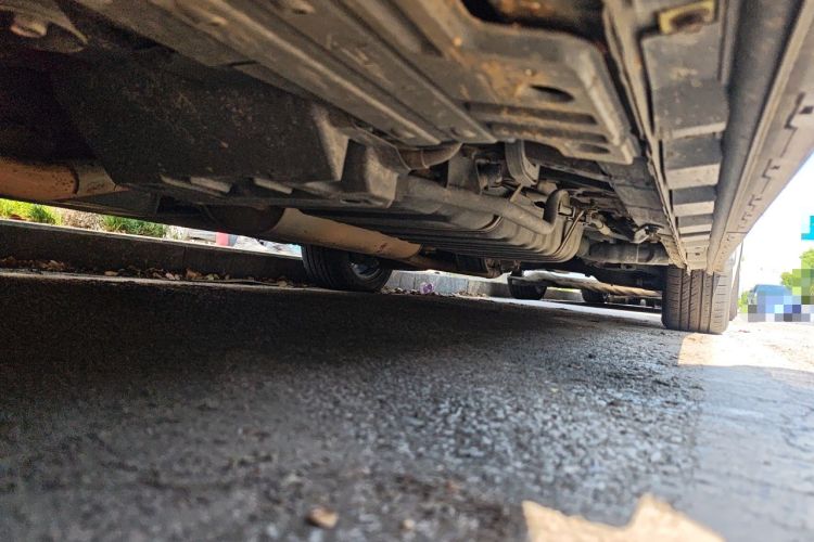 Used Toyota Alphard  Chassis Front Left
