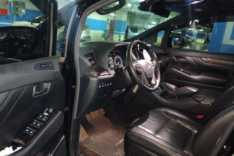 Used Toyota Alphard 2019 Dual-Engine 2.5L Prestige Edition Driver Seat