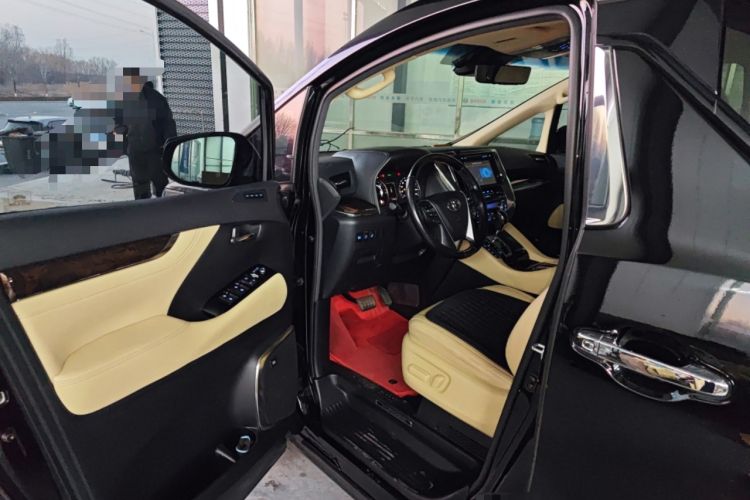Used Toyota Alphard 2019 Dual-Engine 2.5L Luxury Edition Driver Seat