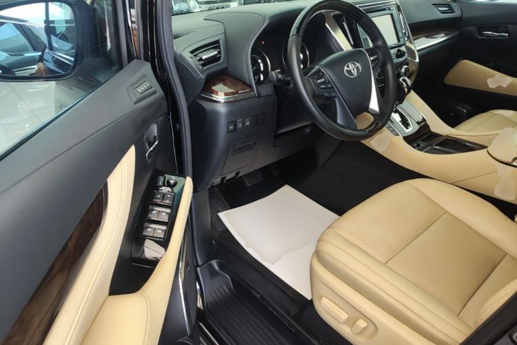Used Toyota Alphard 2019 Dual-Engine 2.5L Luxury Edition Driver Seat