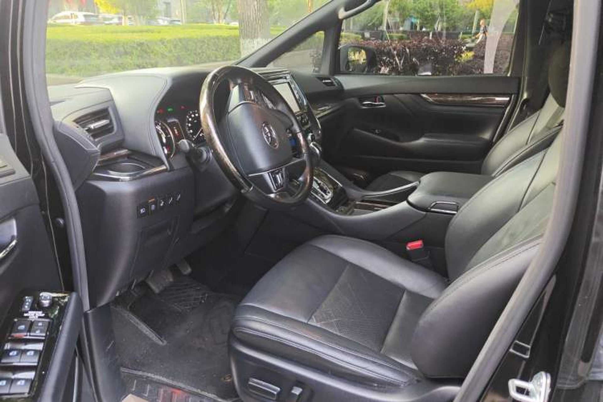 Used Toyota Alphard 2019 Dual-Engine 2.5L Prestige Edition Driver Seat