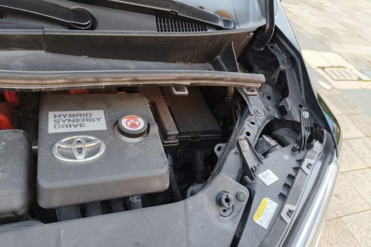 Used Toyota Alphard 2019 Dual-Engine 2.5L Prestige Edition Engine Bay Left