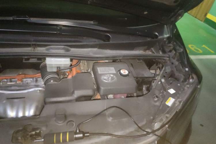 Used Toyota Alphard 2019 Dual-Engine 2.5L Luxury Edition Engine Bay Left