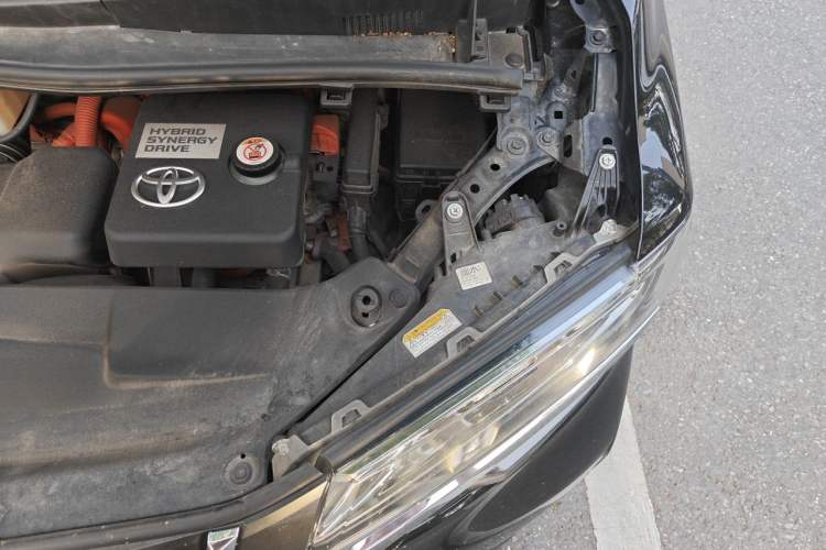 Used Toyota Alphard 2019 Dual-Engine 2.5L Prestige Edition Engine Bay Left