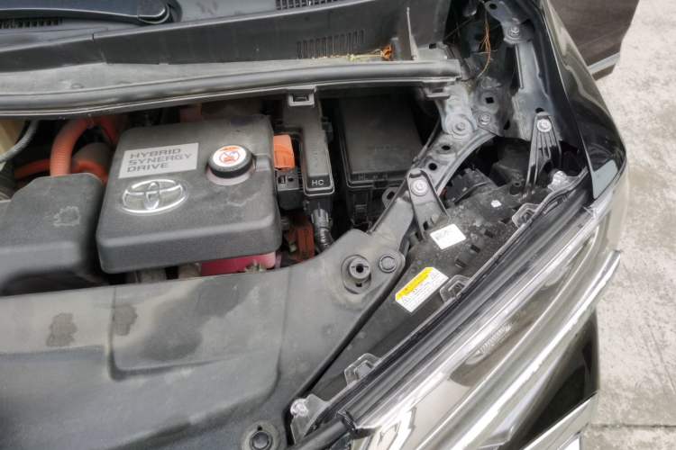 Used Toyota Alphard 2019 Dual-Engine 2.5L Luxury Edition Engine Bay Left