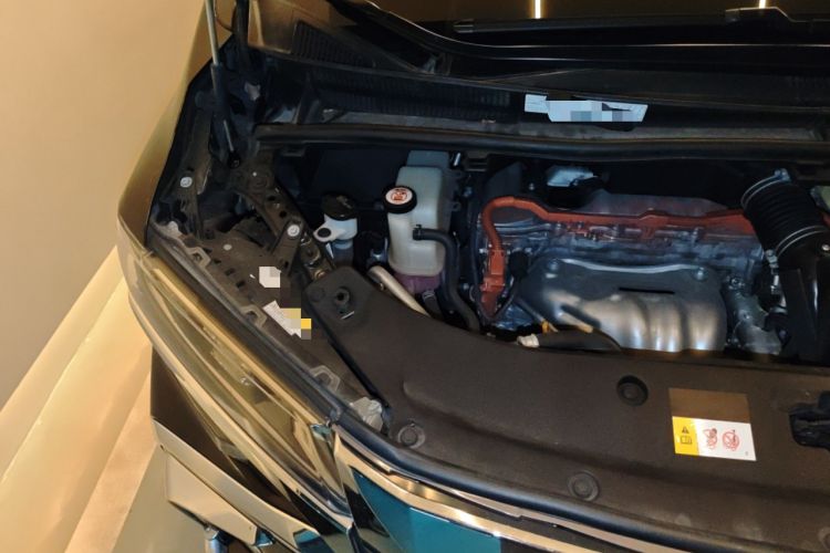 Used Toyota Alphard 2019 Dual-Engine 2.5L Prestige Edition Engine Bay Right