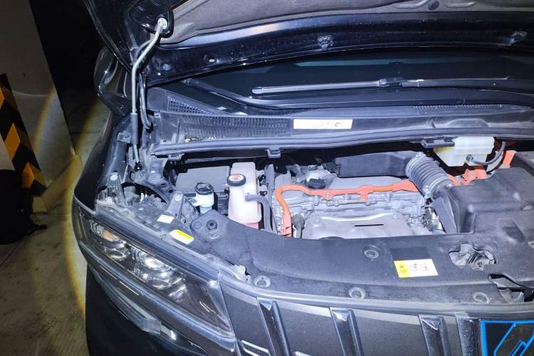 Used Toyota Alphard 2019 Dual-Engine 2.5L Prestige Edition Engine Bay Right