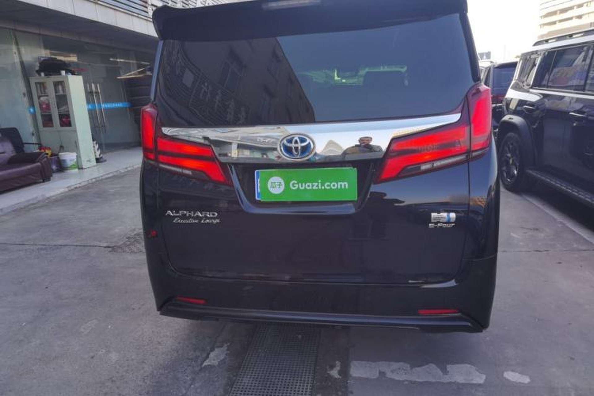 Used Toyota Alphard 2019 Dual-Engine 2.5L Prestige Edition Exterior 4