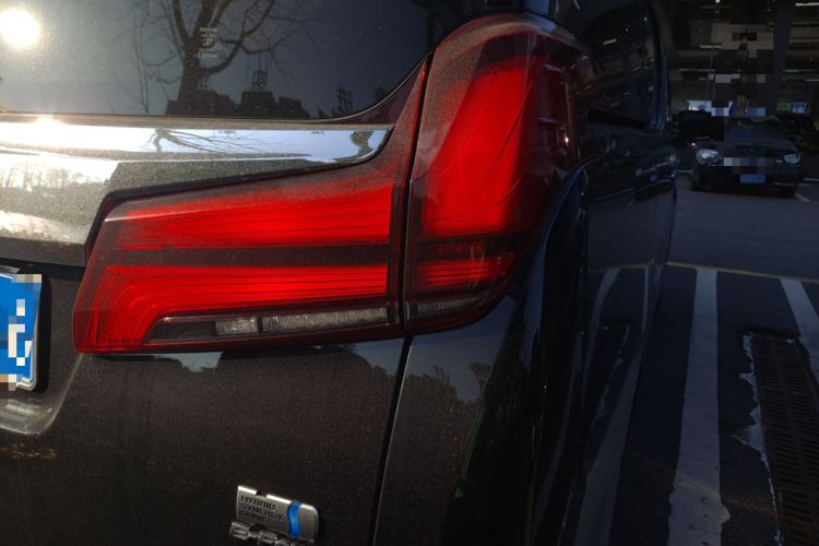 Used Toyota Alphard 2019 Dual-Engine 2.5L Luxury Edition Exterior 6