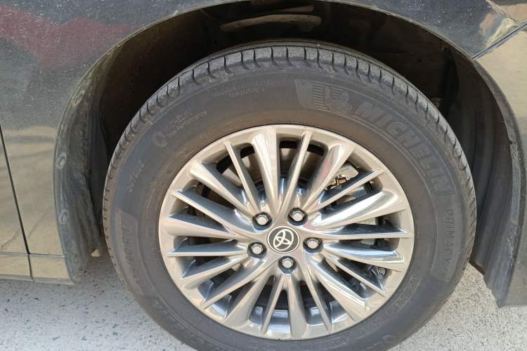 Used Toyota Alphard 2019 Dual-Engine 2.5L Luxury Edition Exterior 7