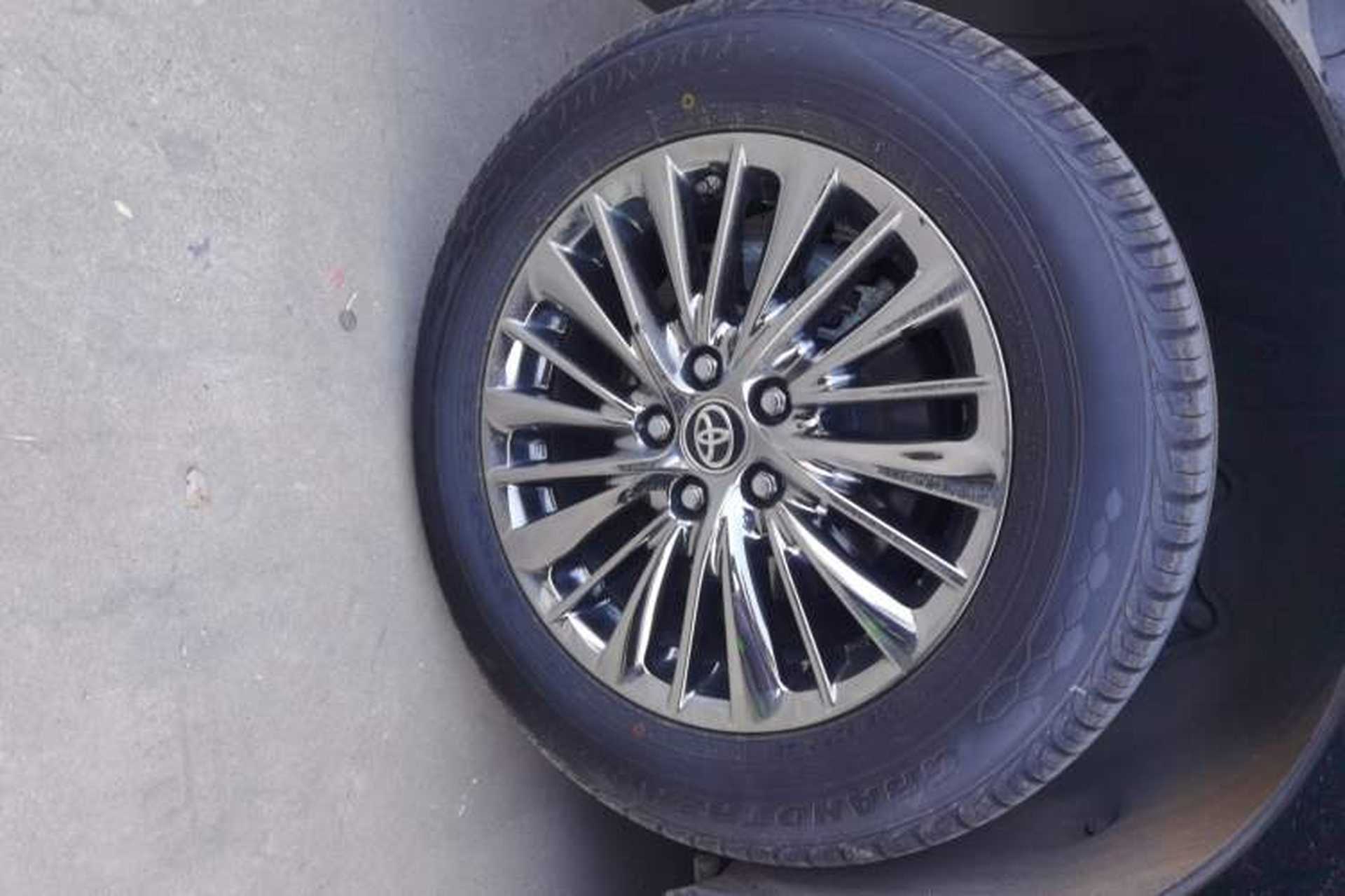 Used Toyota Alphard 2019 Dual-Engine 2.5L Prestige Edition Exterior 8