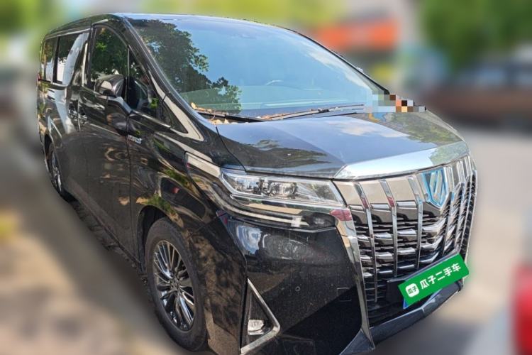 Used Toyota Alphard  Front Right 45 Deg